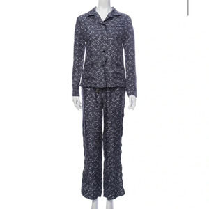 Louis Vuitton Women’s 100% Silk Pajamas SET LV Logo Grey Silver Pants Shirt Rare